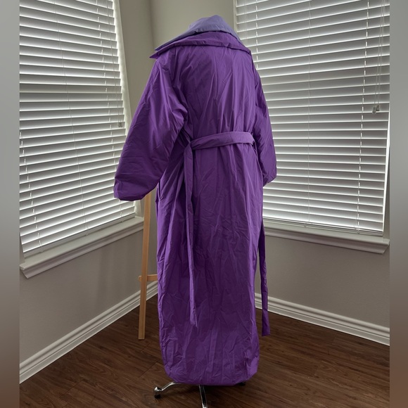 AMAZING LONGLINE PURPLE PUFFER COAT FOR THAT SKI SUIT TOPPER - Picture 4 of 6